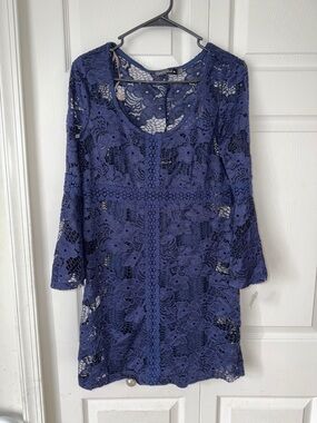 Crystal Doll Women's Navy Lace Shift Dress PTP 19” Length 32”
